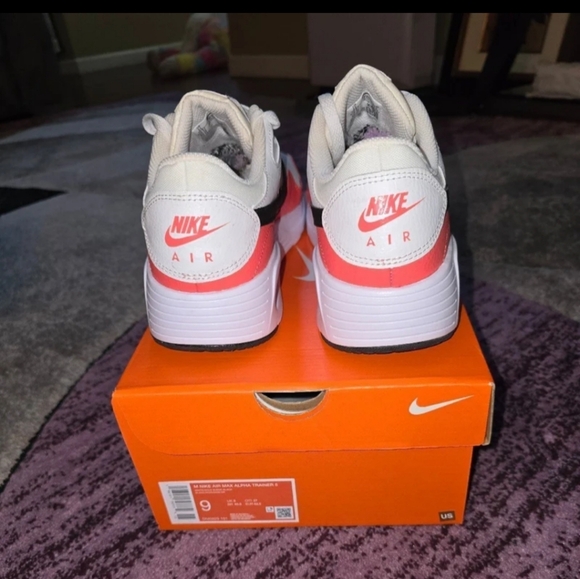 Nike Air Max - Picture 3 of 3